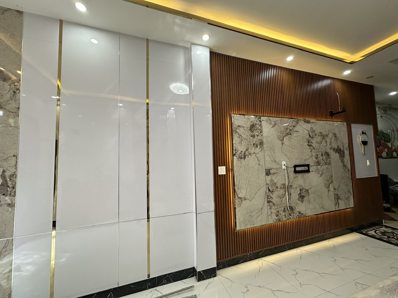 Tấm Vách Nhựa - Giải Pháp Trang Trí Nội Thất Hiện Đại, Bền Đẹp, Tiết Kiệm 1 Tấm Vách Nhựa PVC