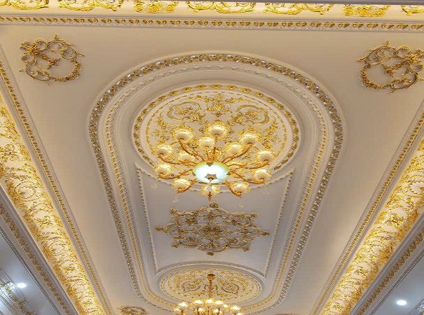 Trần Thạch Cao Tròn Với Phào Chỉ PU Dát Vàng