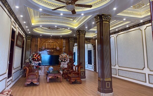 50+ Mẫu trần tân cổ điển đẹp, sang trọng nhất hiện nay - ảnh 30