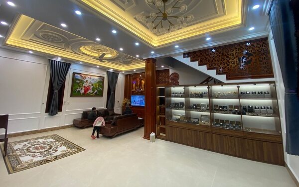 50+ Mẫu trần tân cổ điển đẹp, sang trọng nhất hiện nay - ảnh 34