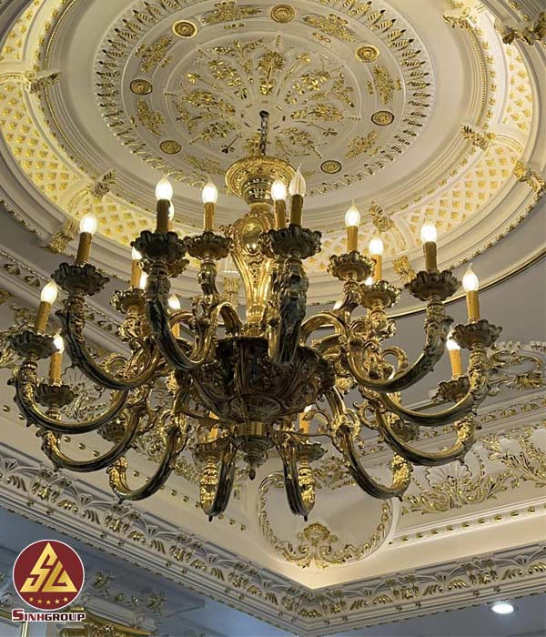 trần tân cổ điển nhựa pu dát vàng
