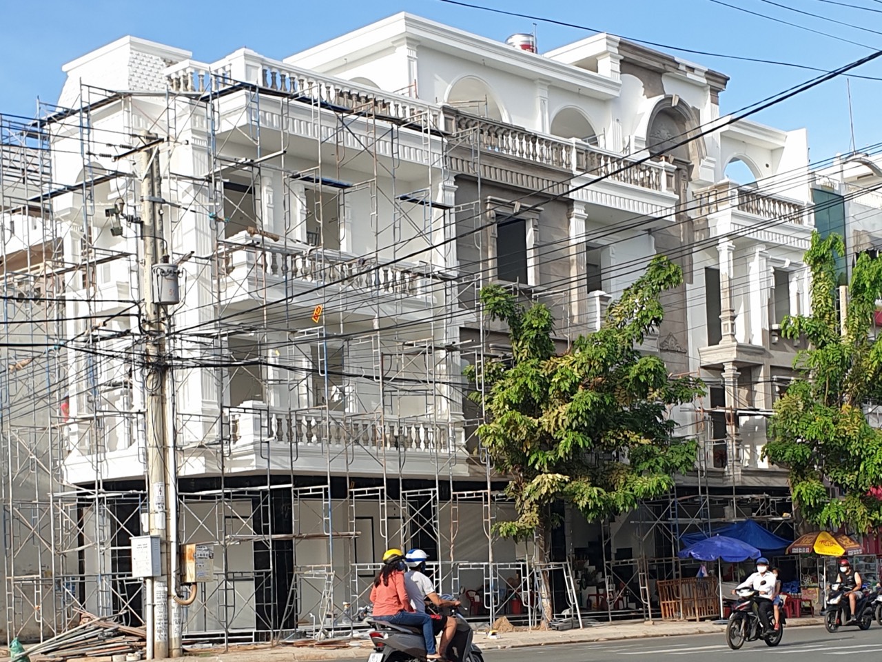 Dinh thự bác CHính ở Thái Nguyên - Ảnh 2