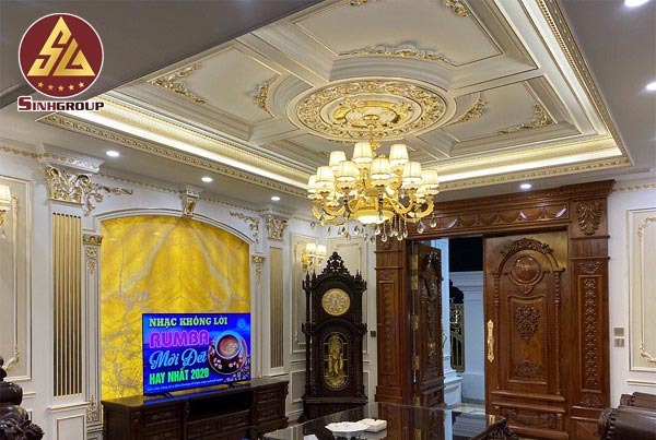 mẫu phào chỉ cửa chính sang trọng