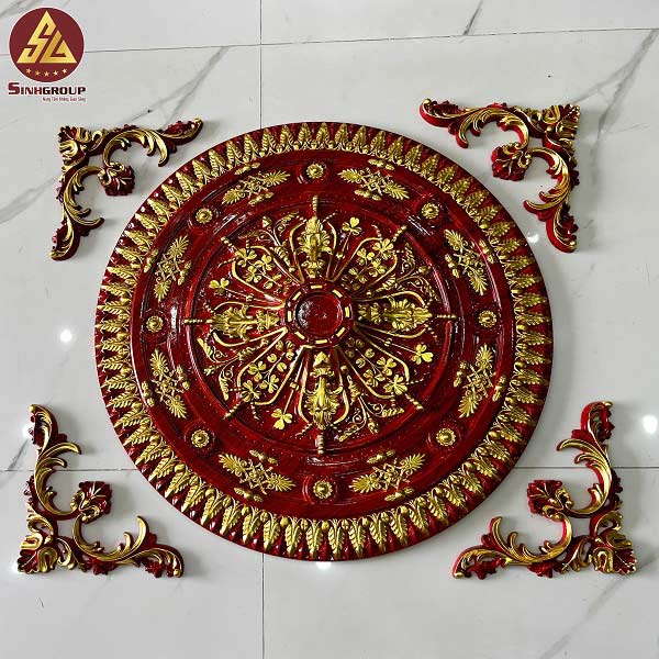 mâm trần và hoa trang trí