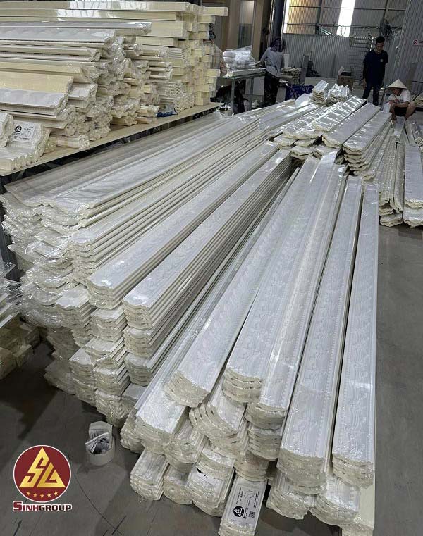 tìm hiểu về phào chỉ pu