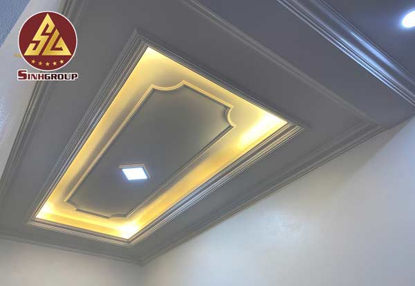 ưu điểm của phào cổ trần trơn pu