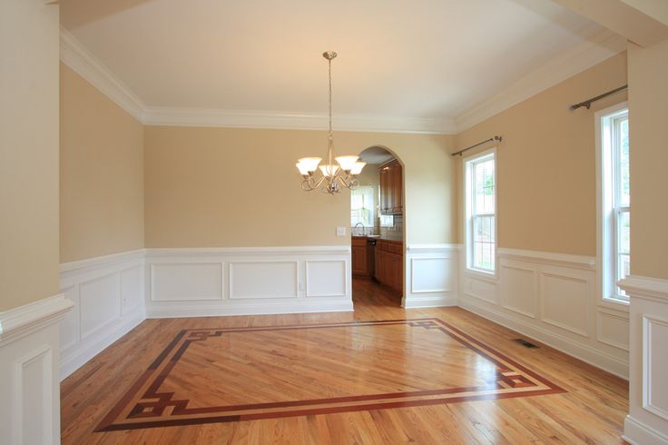 Ốp chân tường: Bí quyết bảo vệ và làm đẹp không gian với phào chỉ PU 4 Ốp chân tường là kỹ thuật sử dụng các vật liệu như nhựa, gỗ, composite, hoặc kim loại để ốp viền chân tường, vừa bảo vệ bề mặt tường khỏi hư hại vừa tăng tính thẩm mỹ cho không gian nội thất